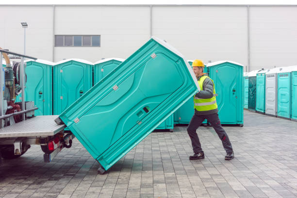 Portable Toilet Options We Offer in Newport, VT