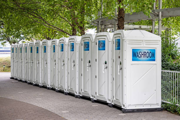 Best High-end porta potty rental  in Newport, VT
