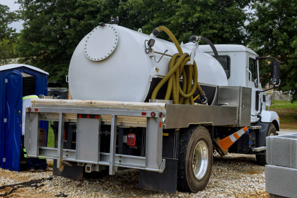 Best Luxury portable toilet rental  in Newport, VT
