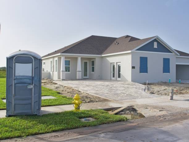 Best Portable toilet rental cost  in Newport, VT
